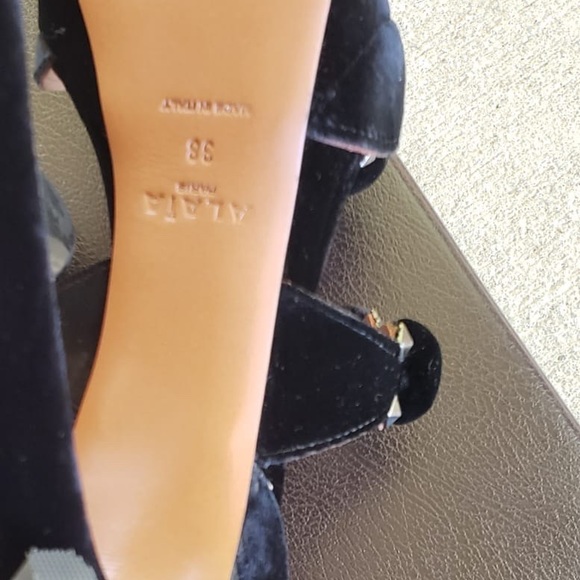 ✨Alaïa “Bombe” sz38.5 studded suede platform - Picture 6 of 8